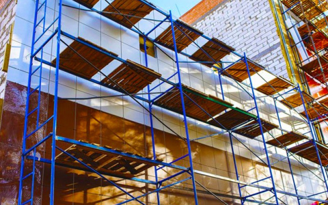 Безработный житель Саранска украл с территории завода строительные леса