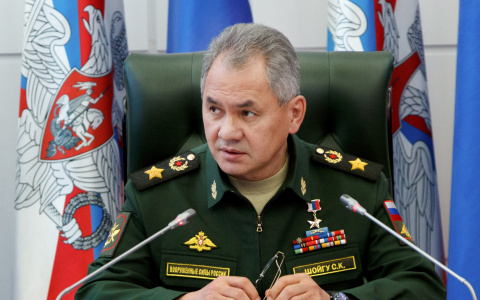 Сергей Шойгу заявил, что НАТО стягивает силы к границам России