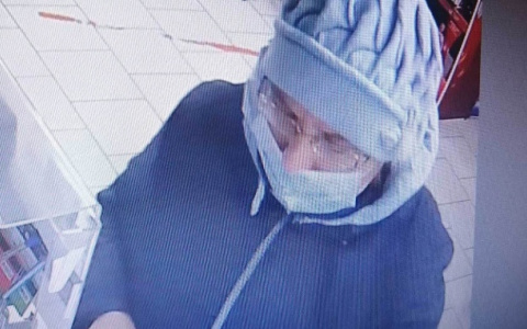 В Саранске полиция ищет женщину, которая забрала чужой кошелек