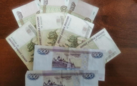 В Мордовии компания молодых людей «обчистила» табачную лавку