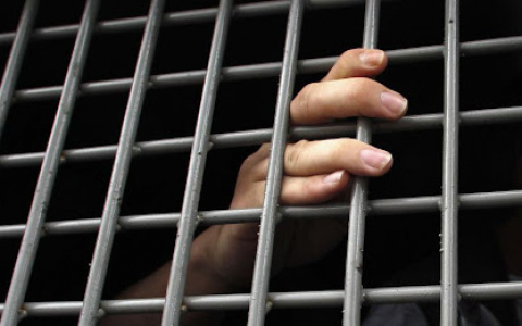 В Саранске женщине назначили полгода колонии за кражу банковской карты и уклонение от наказания