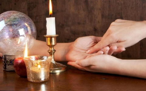 Жительница Саранска потеряла более 170 тысяч рублей, желая снять порчу