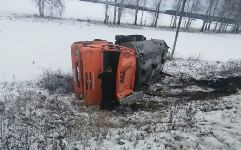 Грузовой автомобиль попал в ДТП в Мордовии