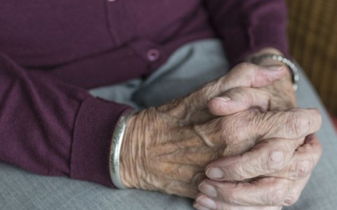 Мошенники выманили у пенсионерки в Ельниках 36 тысяч рублей