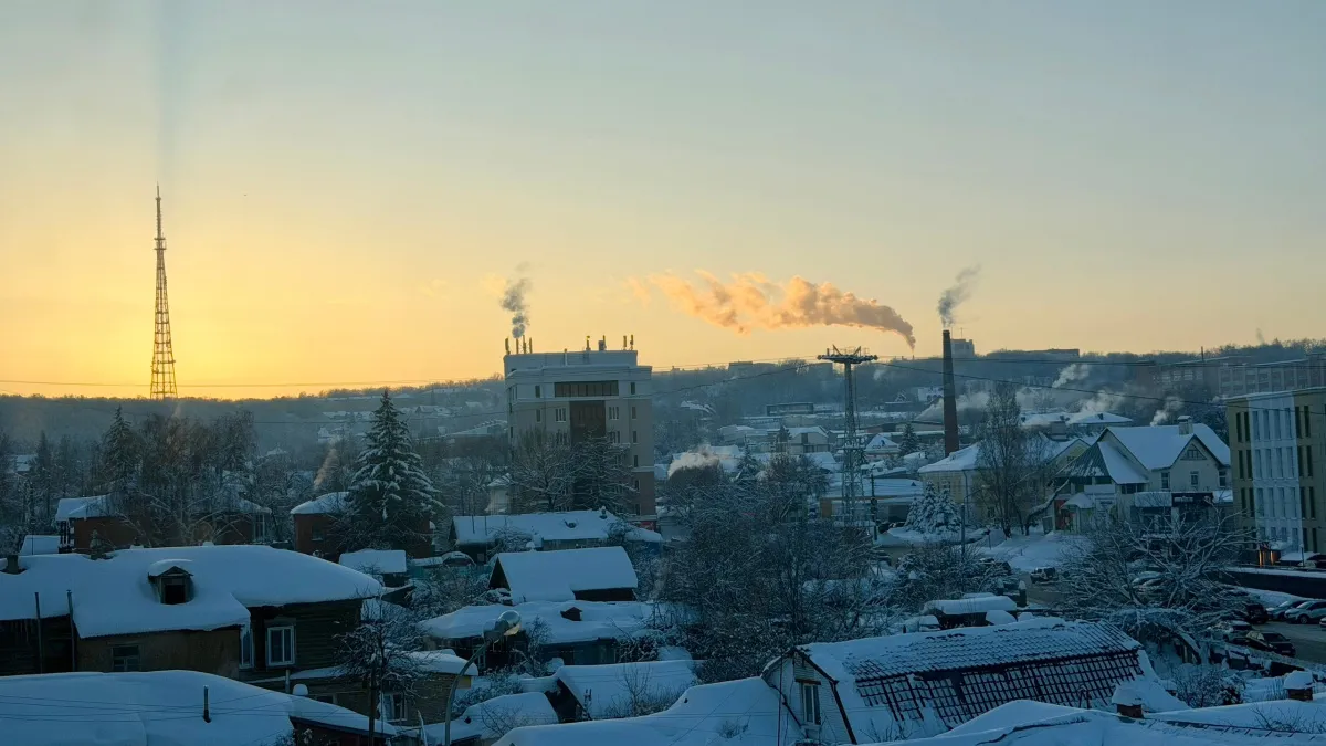 В Мордовии начали ремонтировать рухнувшие из-за аномальных снегопадов крыши