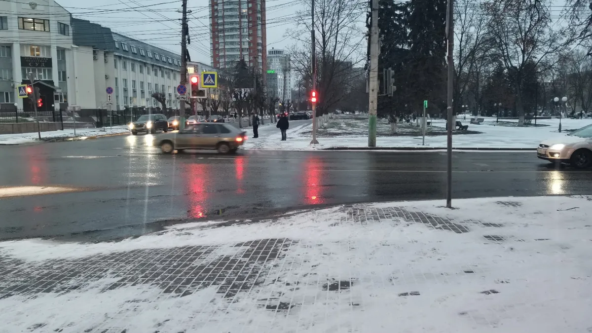 В Саранске пожаловались на «болото» у пешеходного перехода на Косарева