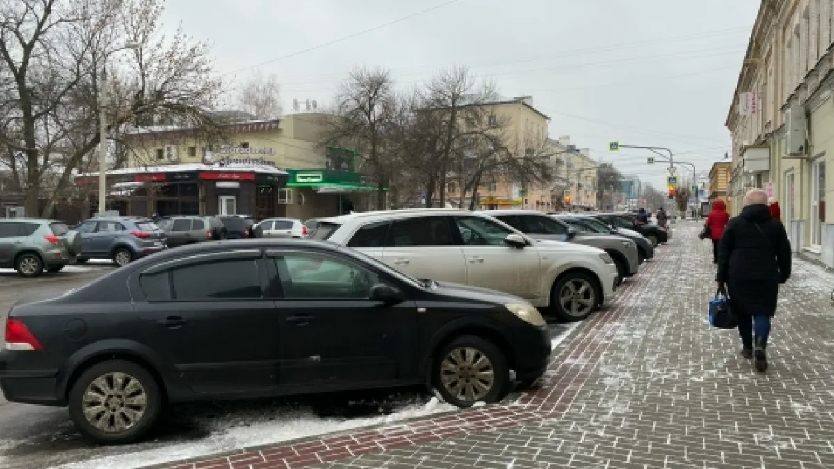 Чтобы не чистить снег, тротуары в Саранске просто перекрывают 