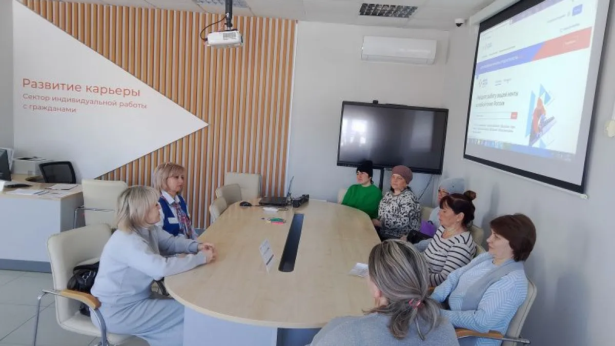 Нужны лаборанты и операторы: в Рузаевке прошла ярмарка вакансий для участия в общественных работах