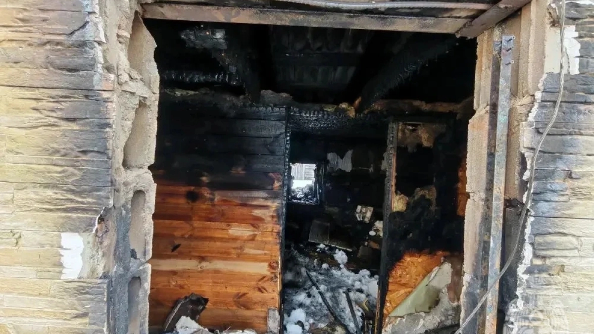 В Лямбире хозяева не смогли потушить горящую баню 