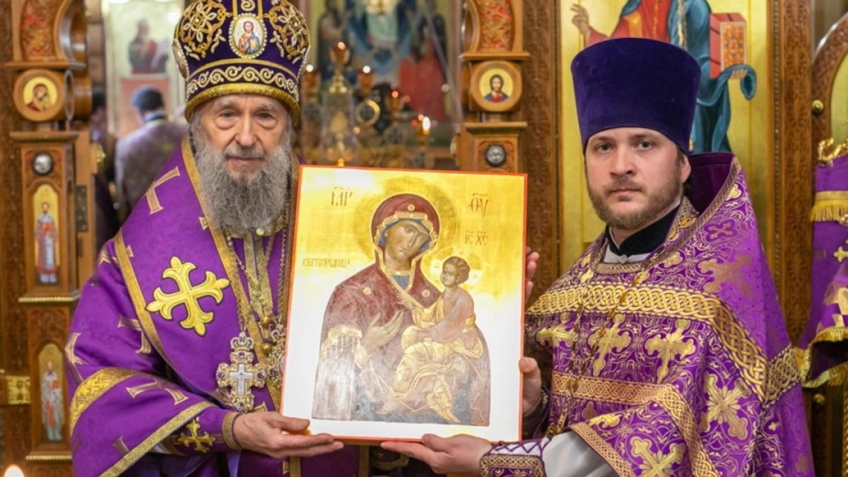 Дар митрополита: в Саранском храме — новая икона Божией Матери "Скоропослушница"