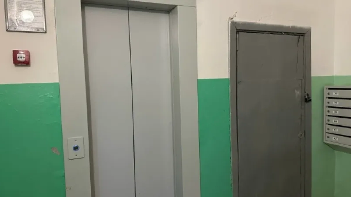 С опережением графика: в Мордовии меняют лифты в жилых домах