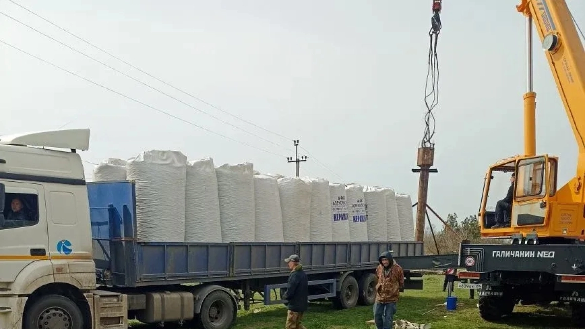 Специалисты из Мордовии отремонтируют крышу Каланчакской ЦРБ