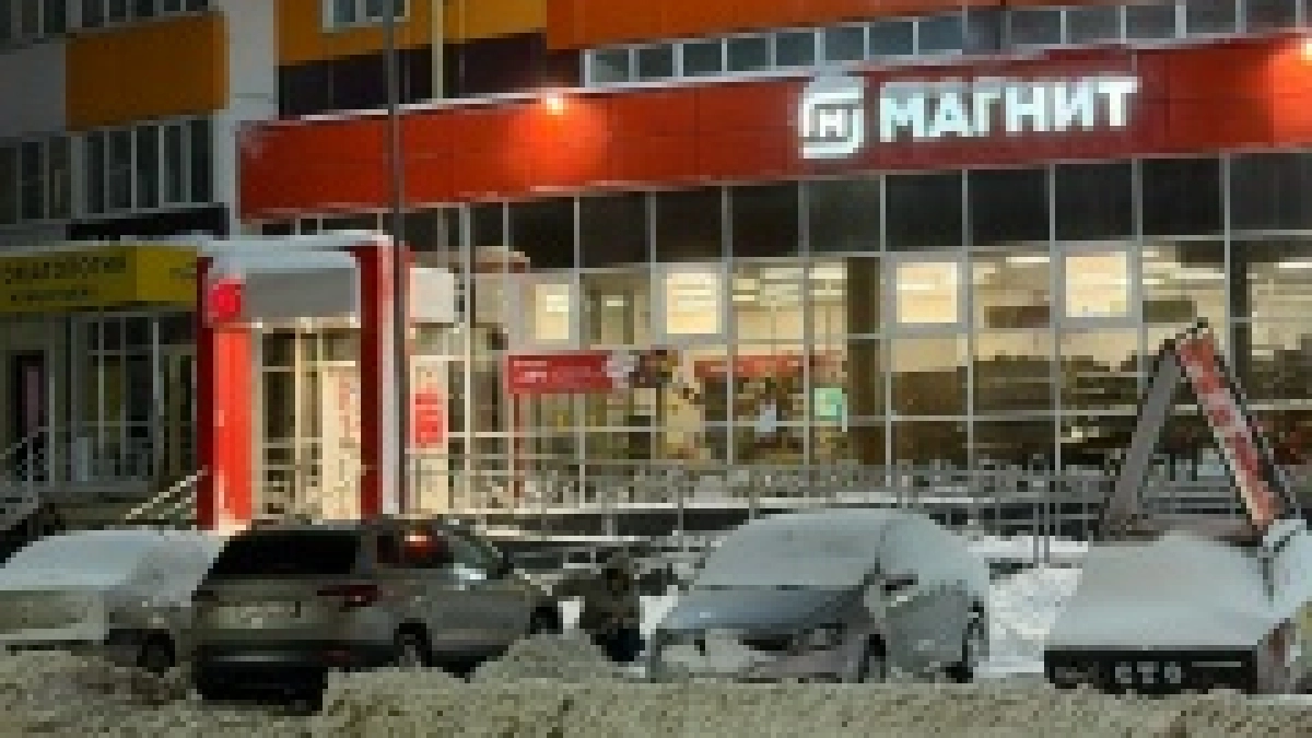 За продуктами по воздуху: в Саранске возмутились входом в «Магнит»