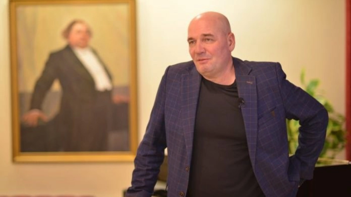 Бывший министр культуры Мордовии Владимир Шарапов открыл творческую мастерскую