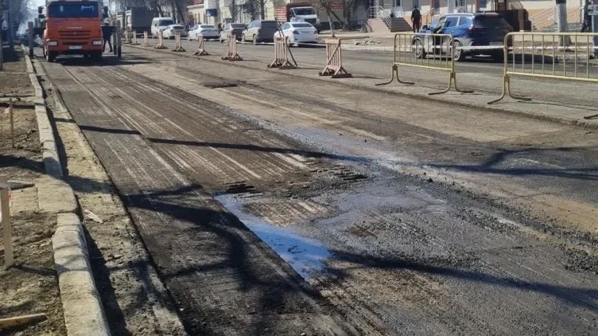 Премьер Мордовии Батыр Эмеев: в Саранске отремонтируют 37 участков дорог