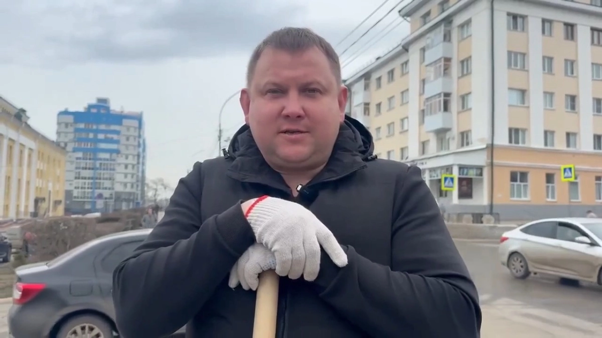 Мэр Саранска Владимир Быков присоединился к акции «Чистый город»