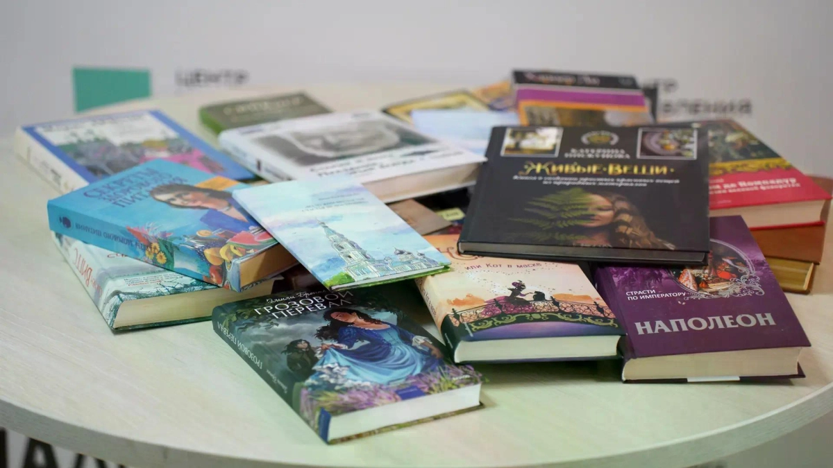 Книги для пациентов: Мордовия передала гуманитарную помощь больнице в подшефном округе