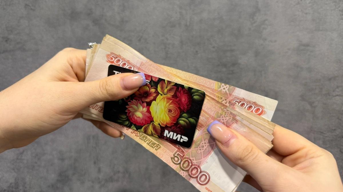 Держателям карты «Мир» - обязательно до 1 мая: что нужно проверить и какие операции могут заблокировать