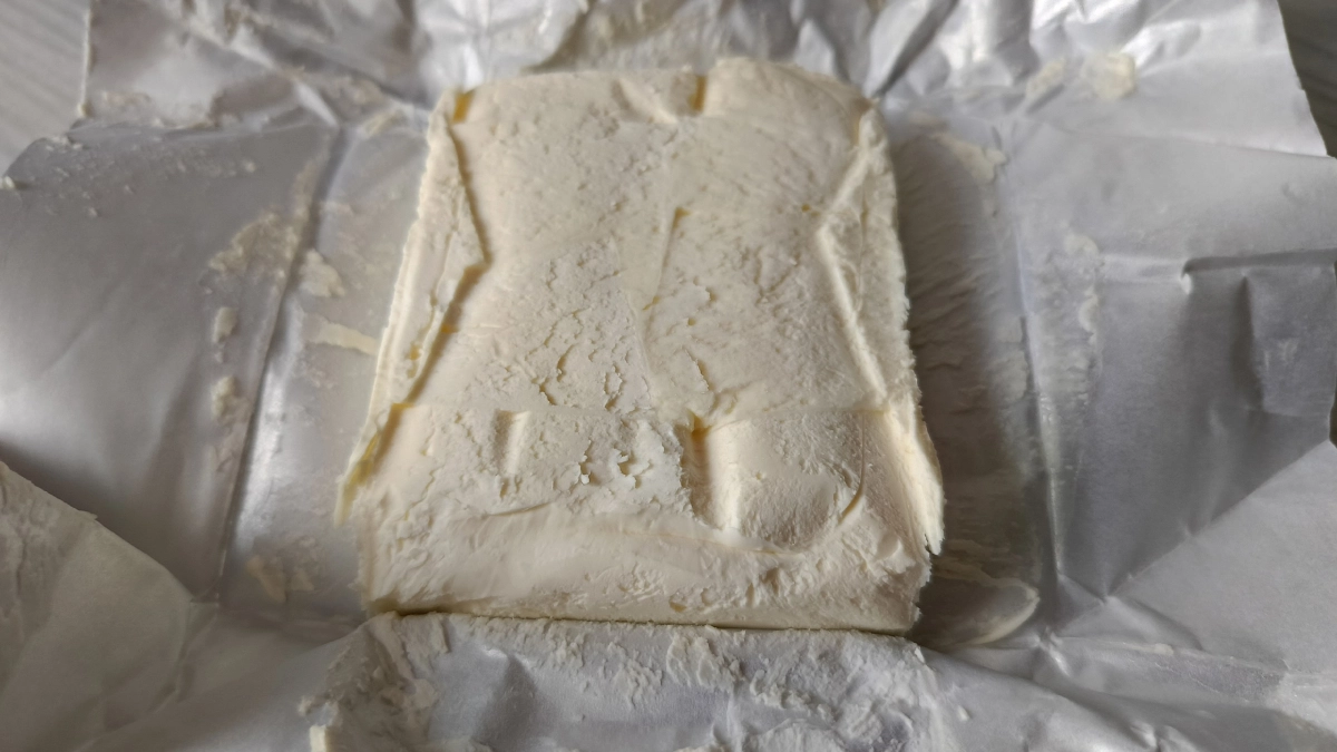 Купил фермерское масло за 1000 руб. и сравнил с магазинным — вот почему больше не стану переплачивать