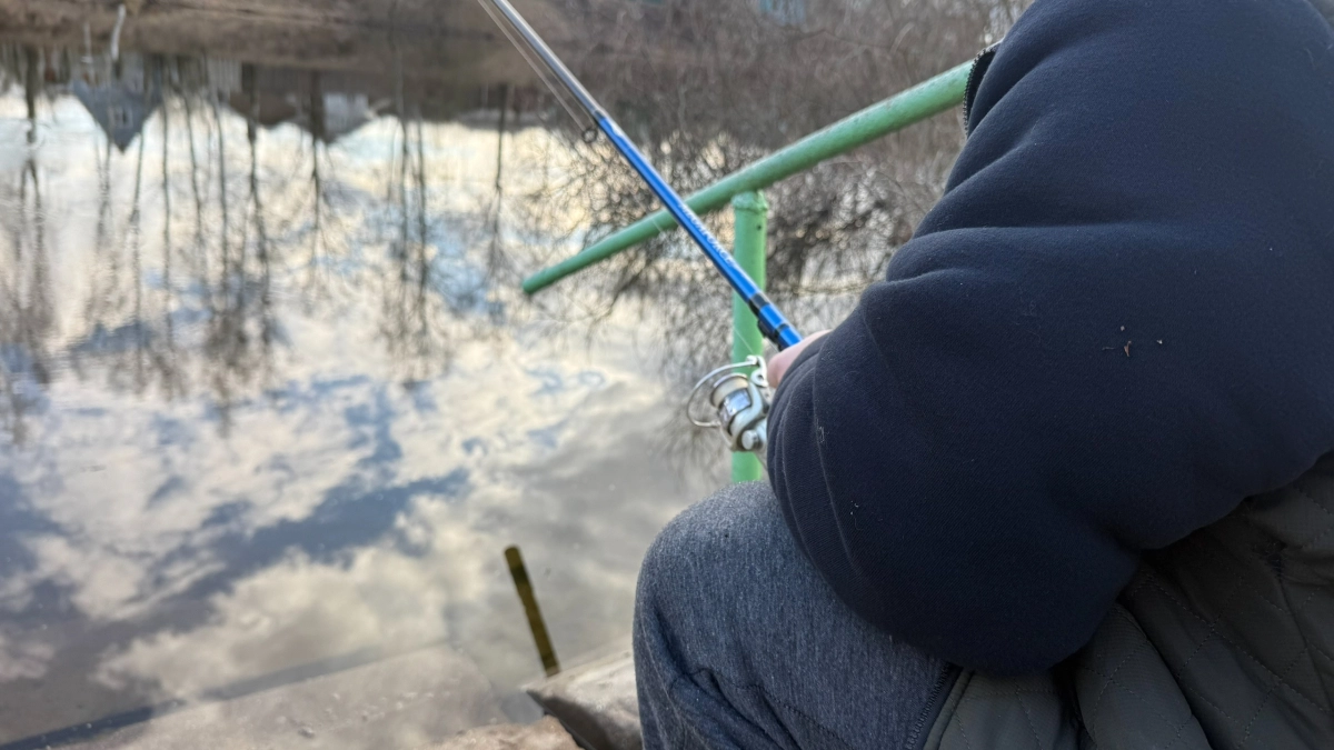 Уберите снасти в дальний угол: какие запреты на рыбалку введены с апреля 2026 - рыбакам озвучили действующие нормы и ограничения 