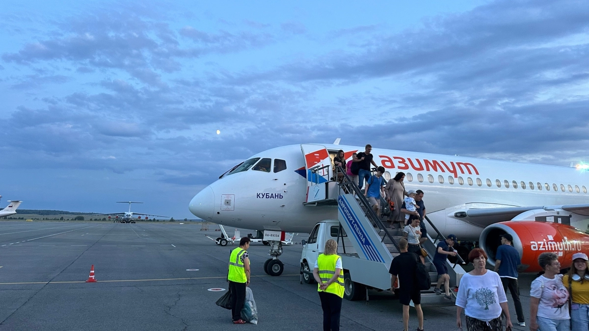 Плацкарт теперь и в самолёте:  представлены новые спальные капсулы для перелётов - за сколько можно полетать по-царски