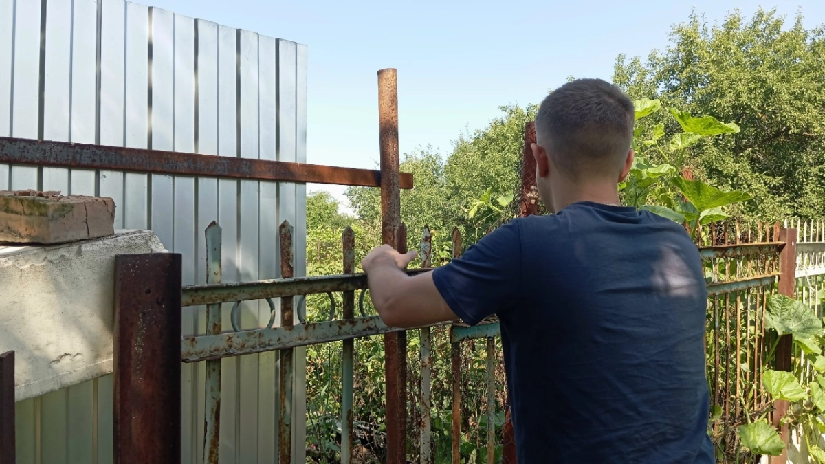 В Рузаевке подростки-вандалы повредили ограждения в двух парках