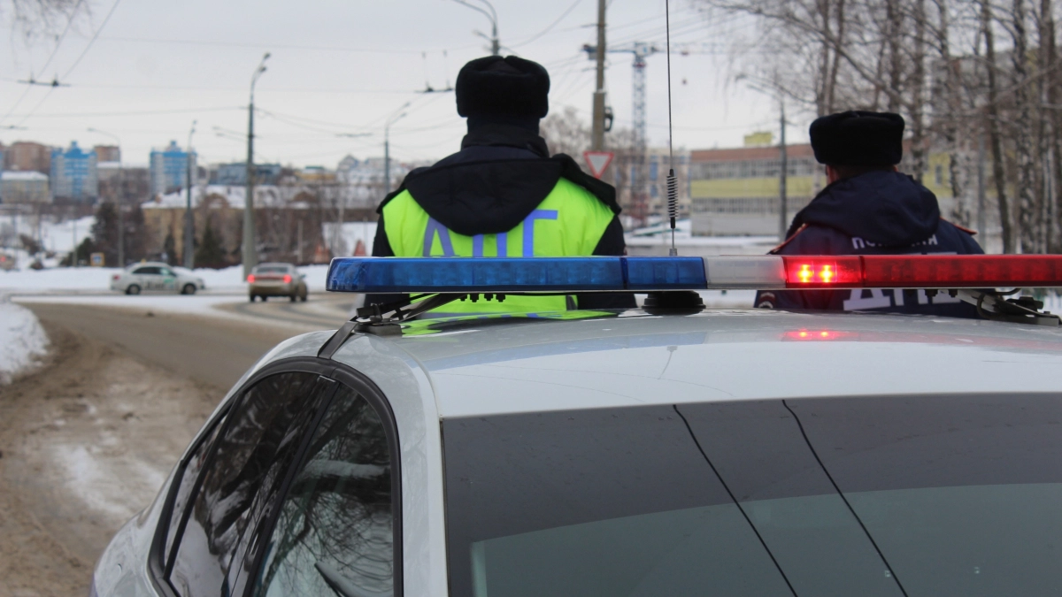 ГАИ стала штрафовать водителей старше 40 лет на 15000 руб: все дело в новой отметке в правах - кто в зоне риска