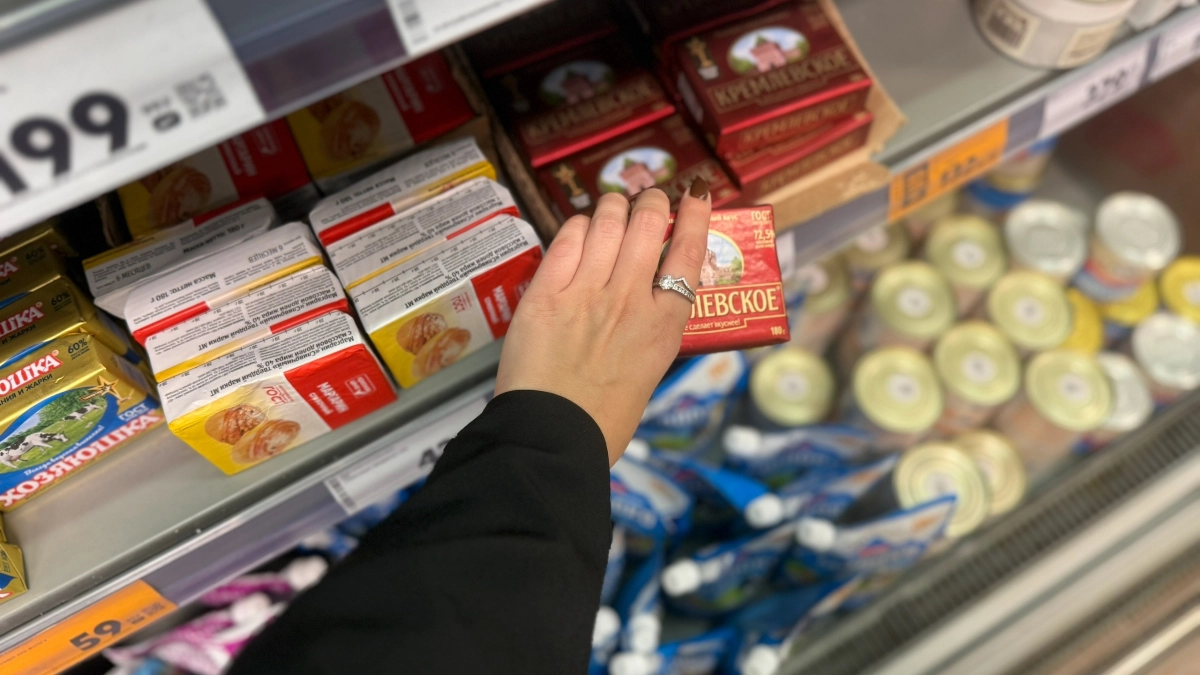 Берите сразу по 5 пачек - внутри 100% сливки: Роскачество одобрило эти марки сливочного масла - хороши и в кашу и на бутерброд