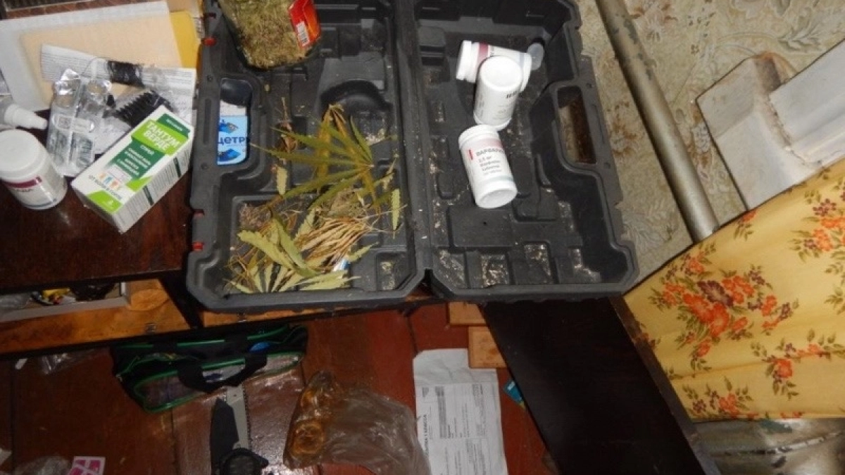 «Запас» в чемодане и обувной коробке: житель Потьмы получил условный срок за хранение марихуаны