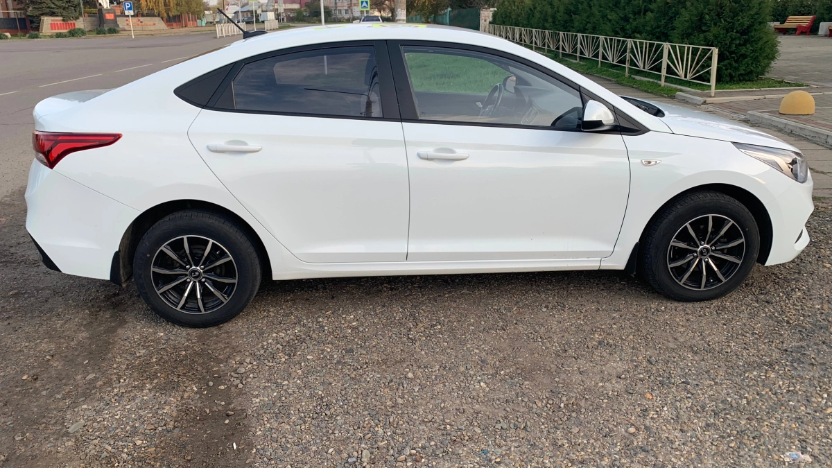 В Мордовии приставы изъяли десятки телефонов и автомобилей за три месяца