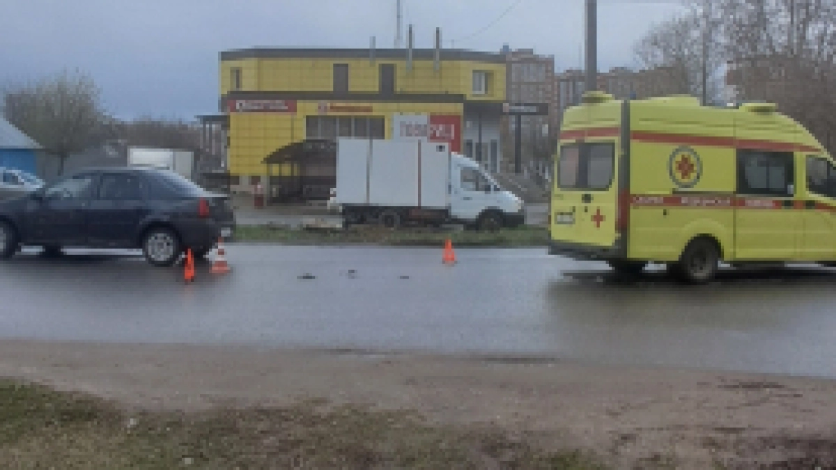 В Саранске водитель скорой помощи спровоцировал ДТП