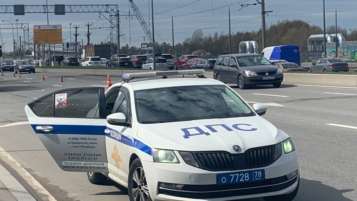 Инспектор увидел непристегнутых сзади: фраза, которая отменит штраф
