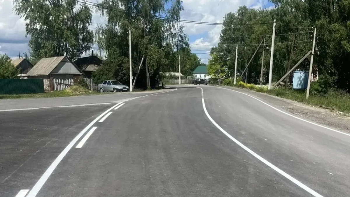 В Чамзинском районе подошел к концу ремонт дороги между п. Алексеевка и с. Киржеманы
