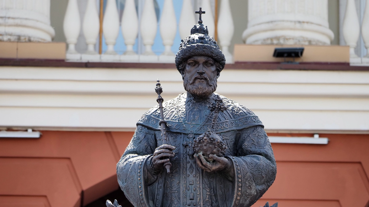В Саранске состоялось открытие памятника царю Михаилу Романову