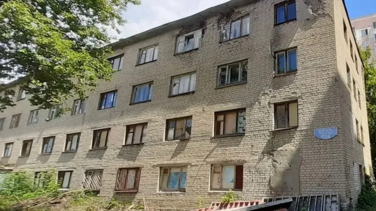 Следователи в Саранске выясняют обстоятельства падения подростка с крыши