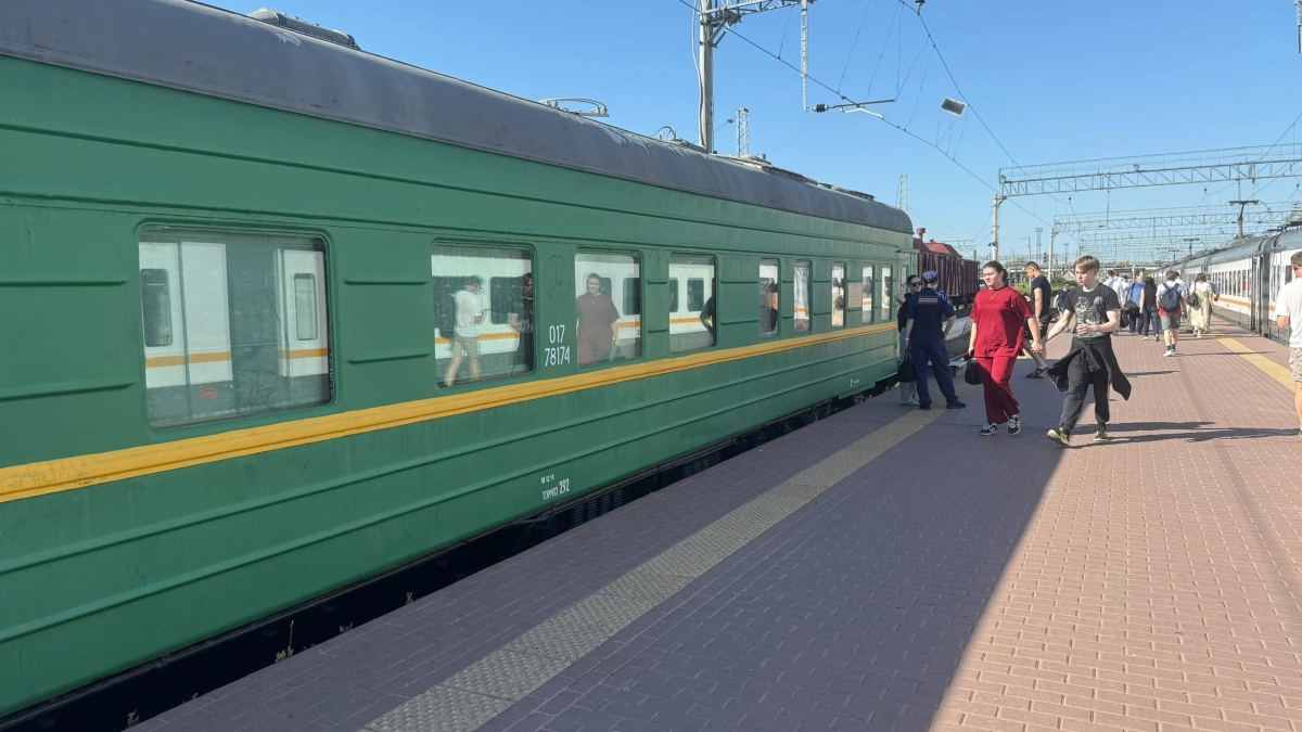 В РЖД меняют стандарты комфорта: в новых двухэтажных вагонах душ и туалет будут в каждом купе - что ждет пассажиров