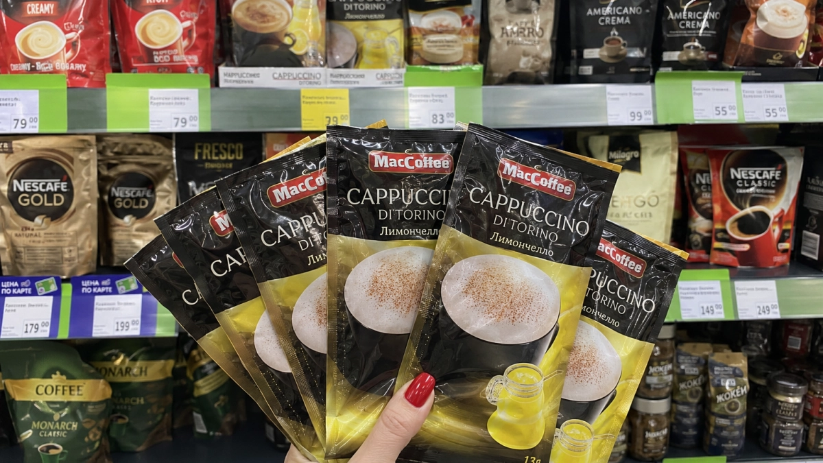 В Фикс Прайсе найден кофе для гурманов: самый необычный капучино лимончелло — растворимый с шоколадной посыпкой