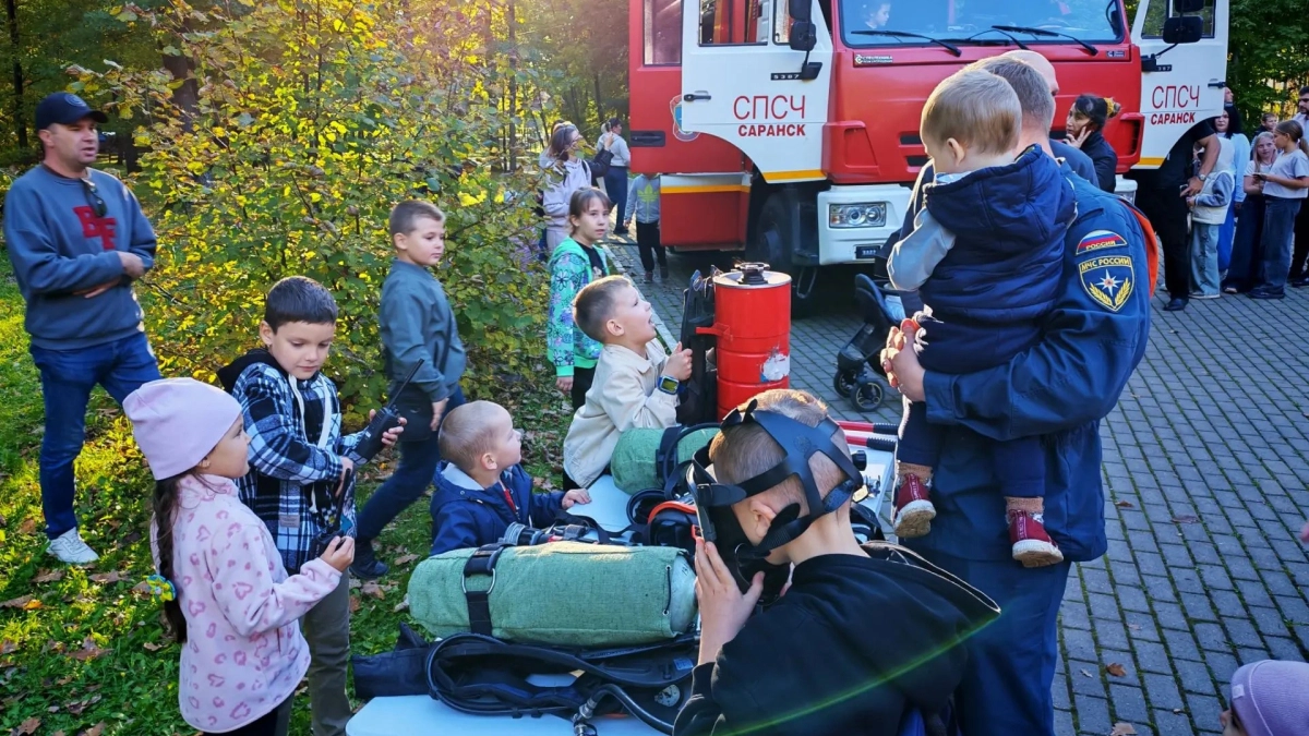 В Саранске более 200 семей приняли участие в Фестивале пожарной безопасности
