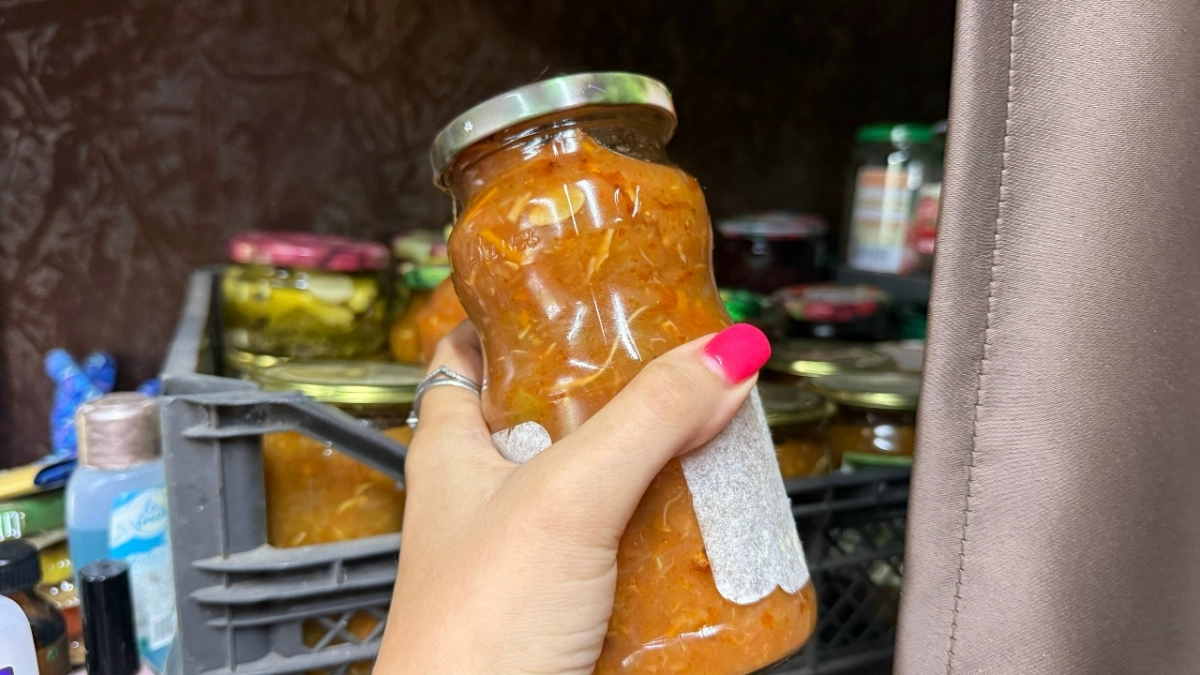 Станет вашим хитом среди заготовок на зиму: кабачки по-корейски — вот куда упрятать гору овощей с участка