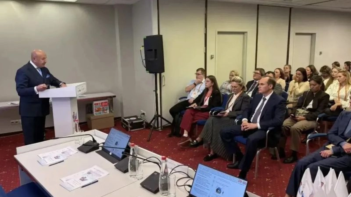 Артём Здунов и команда комиссии Госсовета РФ по направлению «Семья» приняли участие в работе Всероссийского форума «Мать и Дитя»